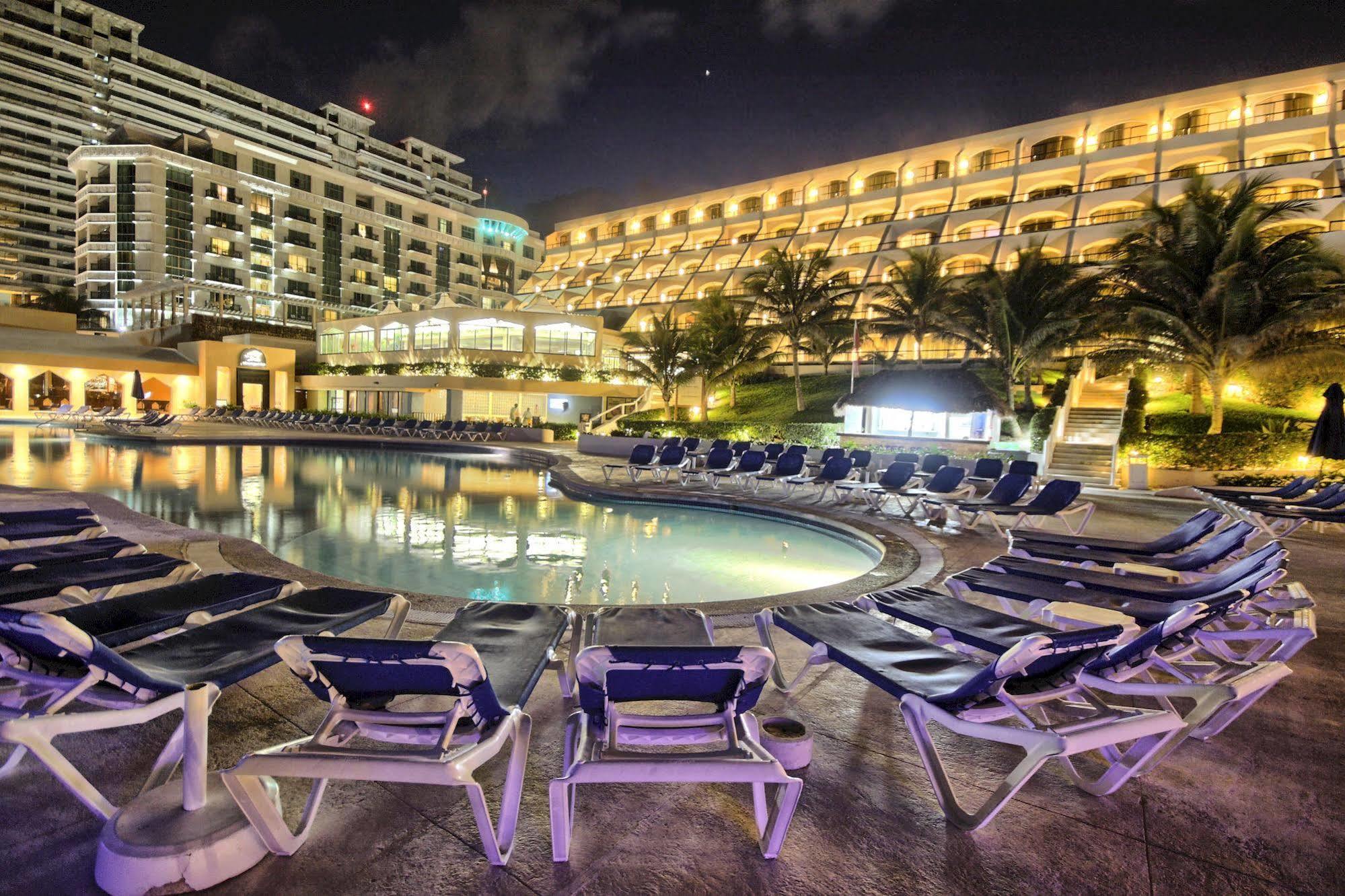 Golden Parnassus Adults Only Resort & Spa Канкун Экстерьер фото